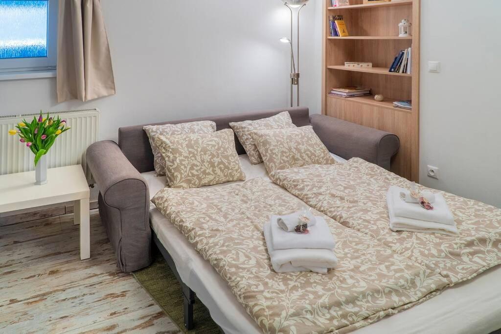 Provensalsky Rodinny Apartman Mandolina บอยนิตแซ ภายนอก รูปภาพ